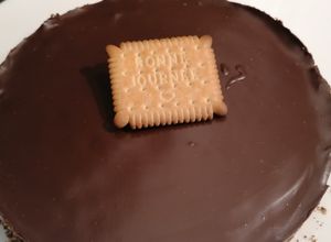 Une photo de Tarte chocolat caramel façon Twix sans cuisson de Bernie