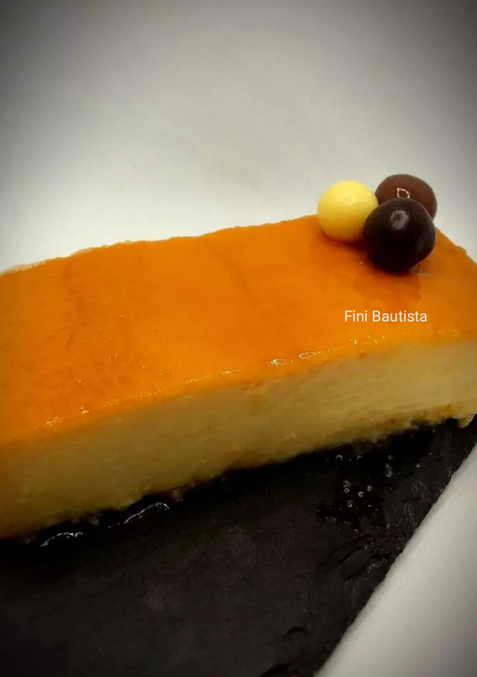 Una foto de Flan de chocolate blanco