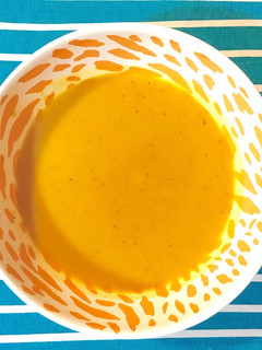 Una foto de Crema ligera de zanahoria y col
