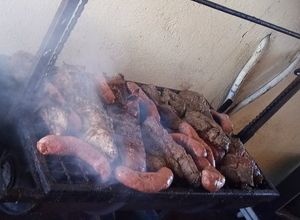 Una foto de Asadito varios