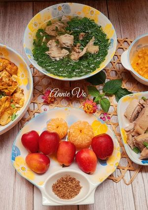 Hình của món Bữa cơm với các món vịt.