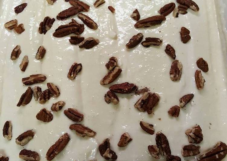 Master The Art Of Hummingbird Cake with Cream Cheese Frosting