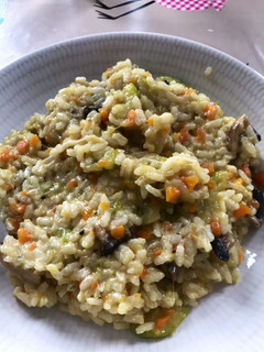 Una foto de Risotto de calabacín y champiñones