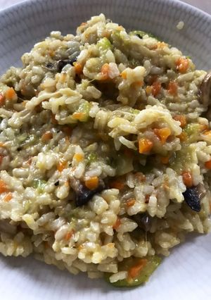 Una foto de Risotto de calabacín y champiñones