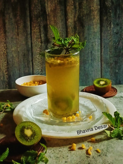 કીવી જલજીરા.(Kiwi Jaljeera Recipe in Gujarati) રેસીપી મુખ્ય ફોટો