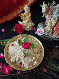 आटा पंजीरी कृष्ण जन्माष्टमी विशेष(aata panjiri krishn janmashtami vishesh recipe in hindi) रेसिपी मुख्य फोटो