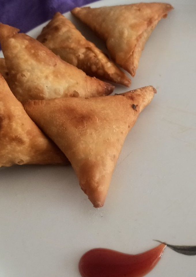 पट्टी समोसे (patti samose recipe in Hindi) रेसिपी मुख्य फोटो