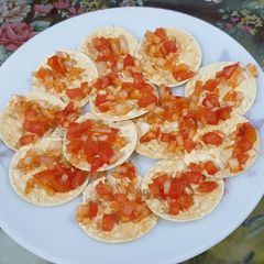 A picture of Masala papad.