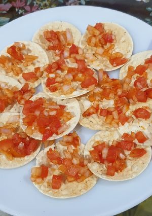 A picture of Masala papad.