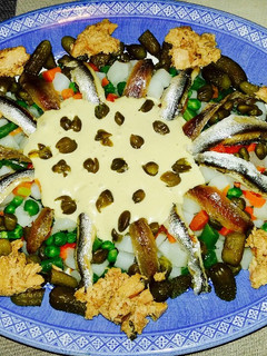 Una foto de Ensaladilla de anchoas