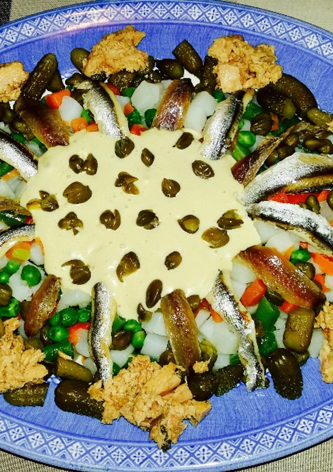 Una foto de Ensaladilla de anchoas