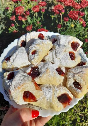 O poză a rețetei Haios cu gem de prune.