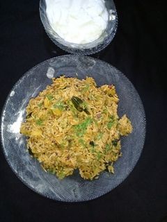 पोटैटो मसाला राइस (Poteto Masala Rice recipe in hindi) रेसिपी मुख्य फोटो