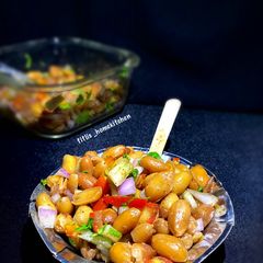 A picture of Boiled Peanut Chaat.