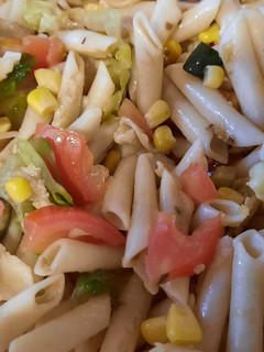 Una foto de Pasta templada con verduras