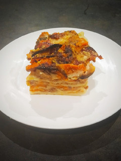 Foto di Lasagna zucca salsiccia e funghi