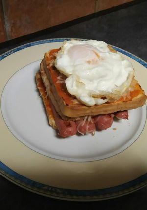 Una foto de Francesinha fácil