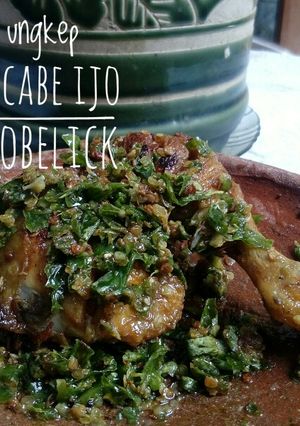 Foto resep Ayam goreng ungkep sambel cabe ijo
