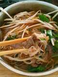 ก๋วยเตี๋ยวเส้นหมี่เนื้อสดชามด่วน