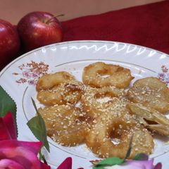 A picture of Apple Malpua.