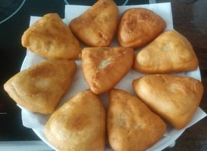 Фото Пирожки жареные с картошкой и грибами.