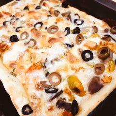 A picture of Sheet Pan Pizza.
