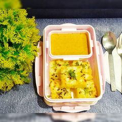 A picture of Instant dhokla.