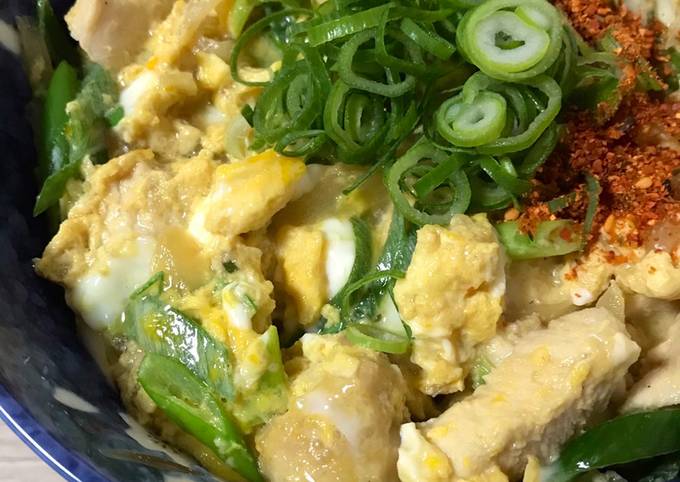 Bagaimana Menyiapkan Oyakodon yang Bikin Ngiler