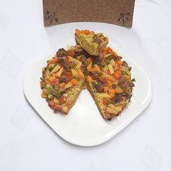 A picture of Noodles pizza 🍕.