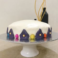 A picture of MMF fondant icing.