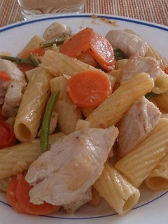 Una foto de Penne primavera