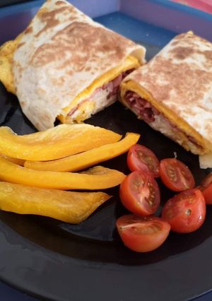 Tojásos reggeli /ami van otthon recept fotója