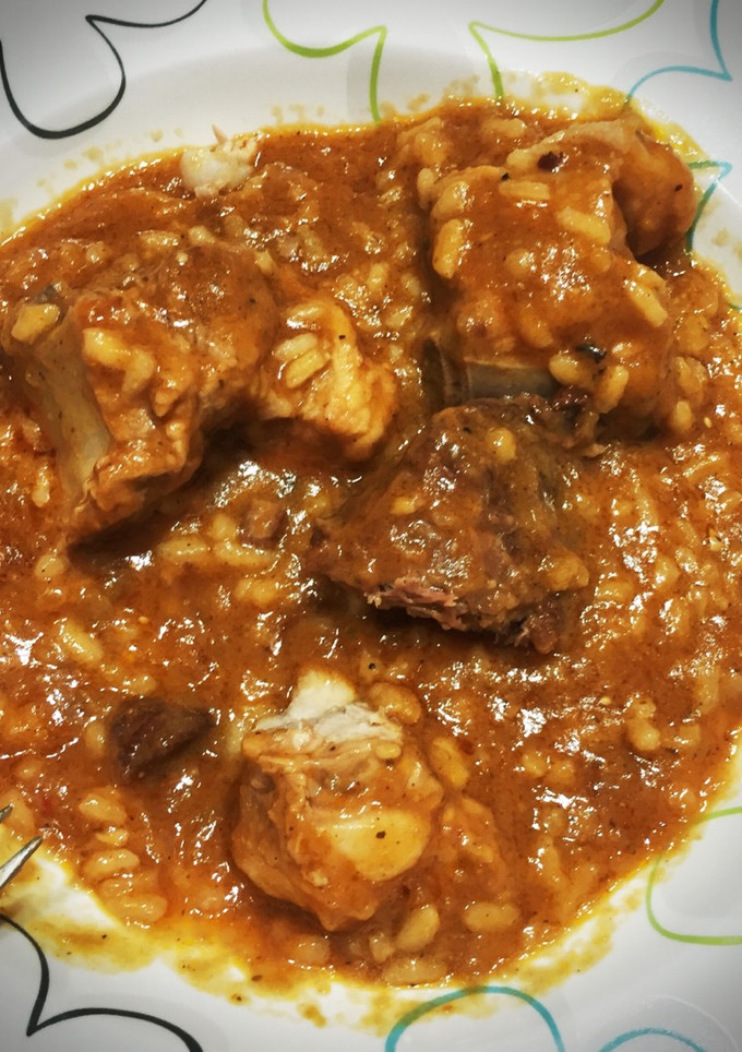 Una foto de Arroz caldoso con costillas y carrillada (de cerdo)