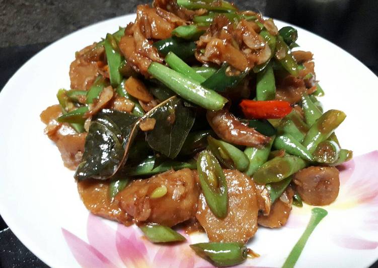 Tumis Buncis Bakso Rebon Manis