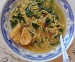 Resep Unik Mie kangkung kuah Ala Rumahan