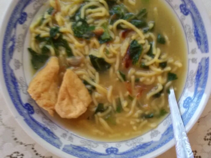 Cara Gampang Membikin Resep Mie kangkung kuah yang Menggugah Selera Anti Ribet, Sempurna