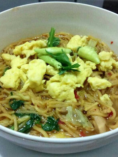 Foto resep Mie rebus telor nyemek...gurih tdk amis
