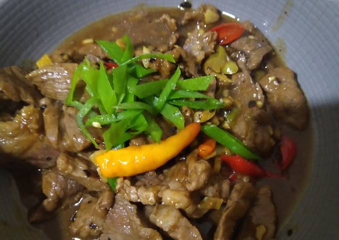 Daging sapi lada Hitam