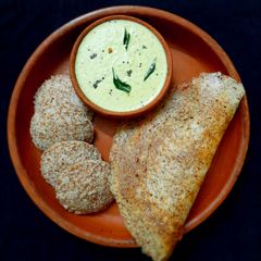 A picture of Finger millet idly.