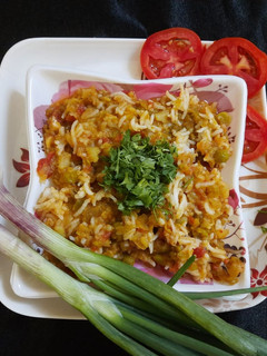 પાઉંભાજી પુલાવ (Pavbhaji Pulao Recipe In Gujarati) રેસીપી મુખ્ય ફોટો