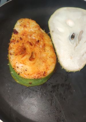 A picture of Hanuman phal/soursop toast.