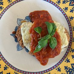 A picture of Chicken Parm for two.