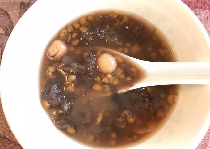 銀耳蓮子綠豆湯- 慢燉鍋版 食譜成品照片