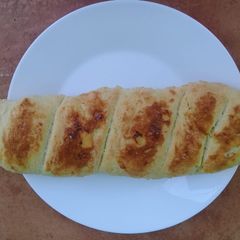 A picture of Golden bread.