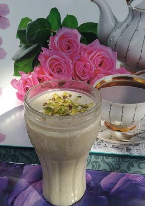 A picture of Oats breakfast smoothie.