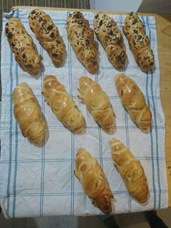 Bajor kifli magokkal recept fotója