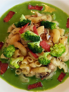 A picture of Pasta in Spinach Milk Sauce.