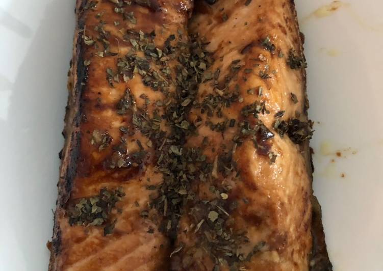 Resep Salmon saos tiram yang Enak