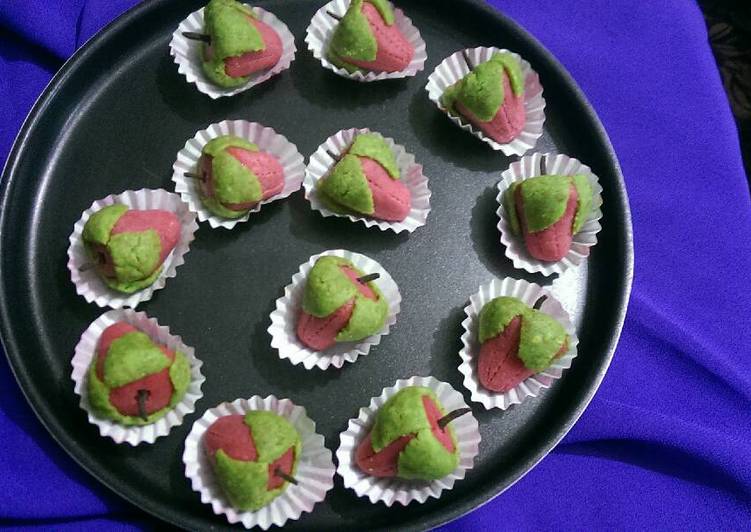 Recipe of Speedy Almond strawberry delights