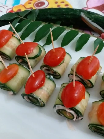 Easy Steps to Make Recipes Cucumber roll the Awesome  Tasty.